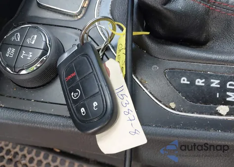 2019 Jeep Cherokee Trailhawk 4X4 из США, поврежденный, VIN 1C4PJMBX3KD369038